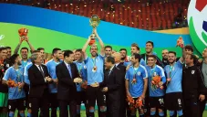 Uruguay levantando la China Cup