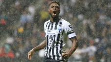 Avilés Hurtado festeja su gol contra Cruz Azul