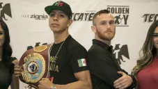 Munguía y Hogan durante conferencia de prensa