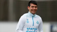 Chucky Lozano durante un entrenamiento del PSV
