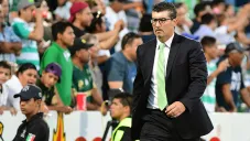 Chepo de la Torre, tras un juego en el Estadio Corona