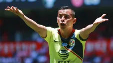 Paul Aguilar durante un juego con América