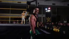 Garza Jr. hace su entrada al ring