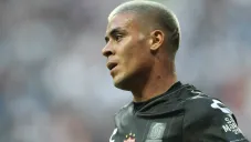 Brian Fernández en lamento durante un partido con el Nexaca