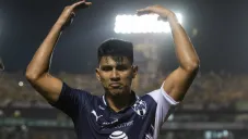Jesús Gallardo durante un juego de Rayados