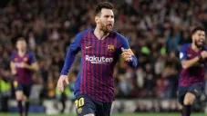 Messi celebra un tanto contra Liverpool en Champions