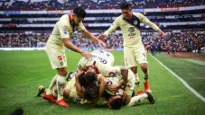 América celebra victoria en La Liga MX