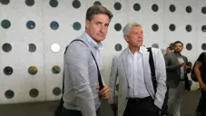 Míchel González junto a Jesús Ramírez a su llegada a México