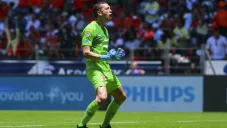 Marchesín festeja anotación del América en Liga MX