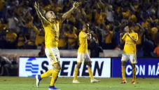 Tigres celebra una anotación frente a León