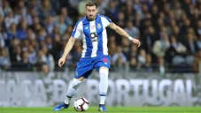Herrera, durante un duelo con el Porto