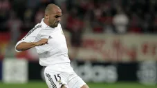 Raúl Bravo durante un partido con el Real Madrid