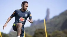 Neymar en entrenamiento con la Selección de Brasil