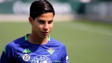 Diego Lainez, durante un entrenamiento del Betis