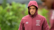 Chicharito en un entrenamiento del West Ham