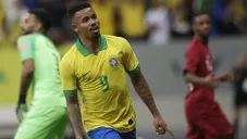 Gabriel Jesus durante un partido con Brasil
