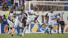 Jugadores de Martinica en festejo de gol