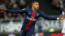 Mbappé festeja gol con el PSG