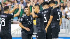 Jugadores de México festejan un gol vs Cuba en Copa Oro 2019