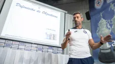 Caixinha presentando su plan de trabajo para el Apertura 2019
