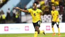 Dever Orgill celebra una anotación contra Honduras