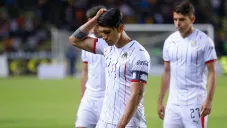 Alan Pulido en lamento después de un partido