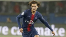 Rabiot, durante un duelo con el PSG