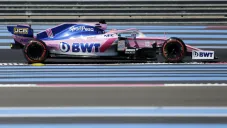 Sergio Pérez en su monoplaza