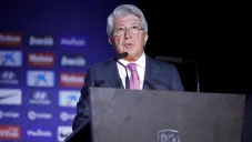 Cerezo da una conferencia de prensa