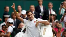 Roger Federer festeja en Wimbledon