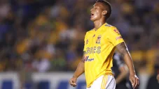 Francisco Meza se lamenta en juego de Tigres