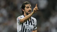 Roldolfo Pizarro en un partido con Monterrey