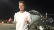Matthijs de Ligt arriba a Turín