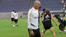 Zinedine Zidane dirige una sesión del Real Madrid