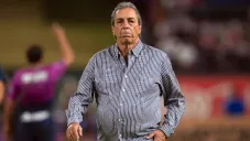 Tomás Boy durante un partido contra el Atlético de Madrid