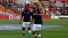 Nabil Fekir en los calentamientos de Betis previo al duelo contra Querétaro