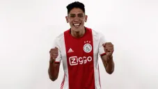 Edson Álvarez porta la playera del Ajax