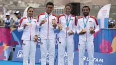 Delegación mexicana presume sus medallas de Bronce