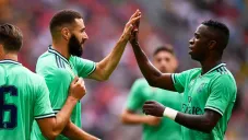 Benzema y Vinicius celebran una de las anotaciones