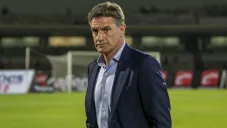 Míchel González durante un duelo de Copa MX