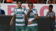 Brian Lozano festeja un gol vs Atlas