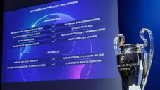 Foto de sorteo de la Champions League