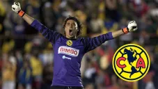 Memo Ochoa en un partido con el América