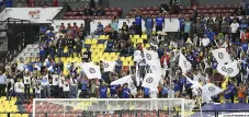 Afición de Cruz Azul anima a su equipo en el Apertura 2019