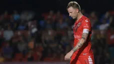 Cristian Menéndez se lamenta en juego de Tiburones