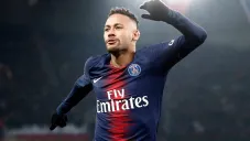 Neymar celebra anotación con el PSG