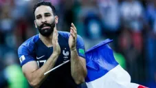 Adil Rami, en un partido con la selección francesa
