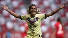 Daniela Espinosa festeja su gol con el América