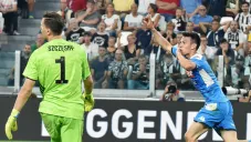 Chucky Lozano festeja su gol contra la Juventus