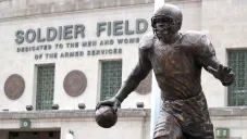 La estatua de Walter Payton